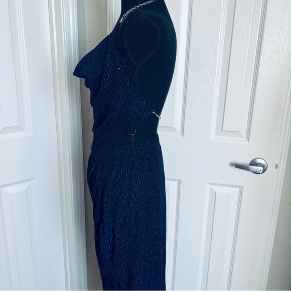 💙 New! 2 Pc Sexy Silver Chain Halter Cowl Neck Blue Sparkle Top & Skirt Size L - Picture 9 of 9